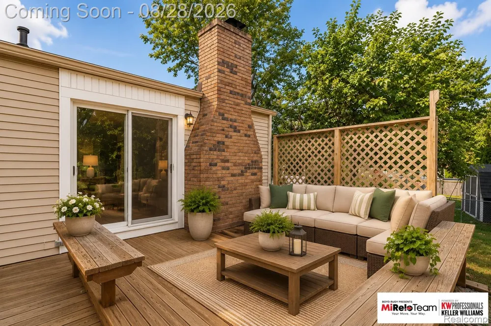 352 Winchester Street South Lyon City, MI 48178
