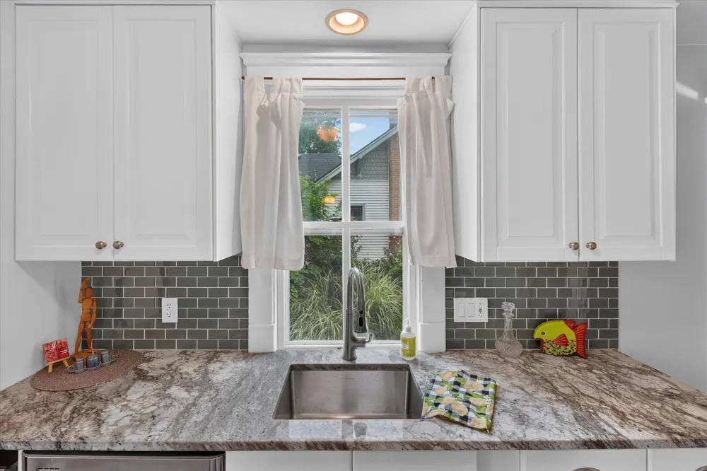 121 Kenwood Avenue Ann Arbor City, MI 48103