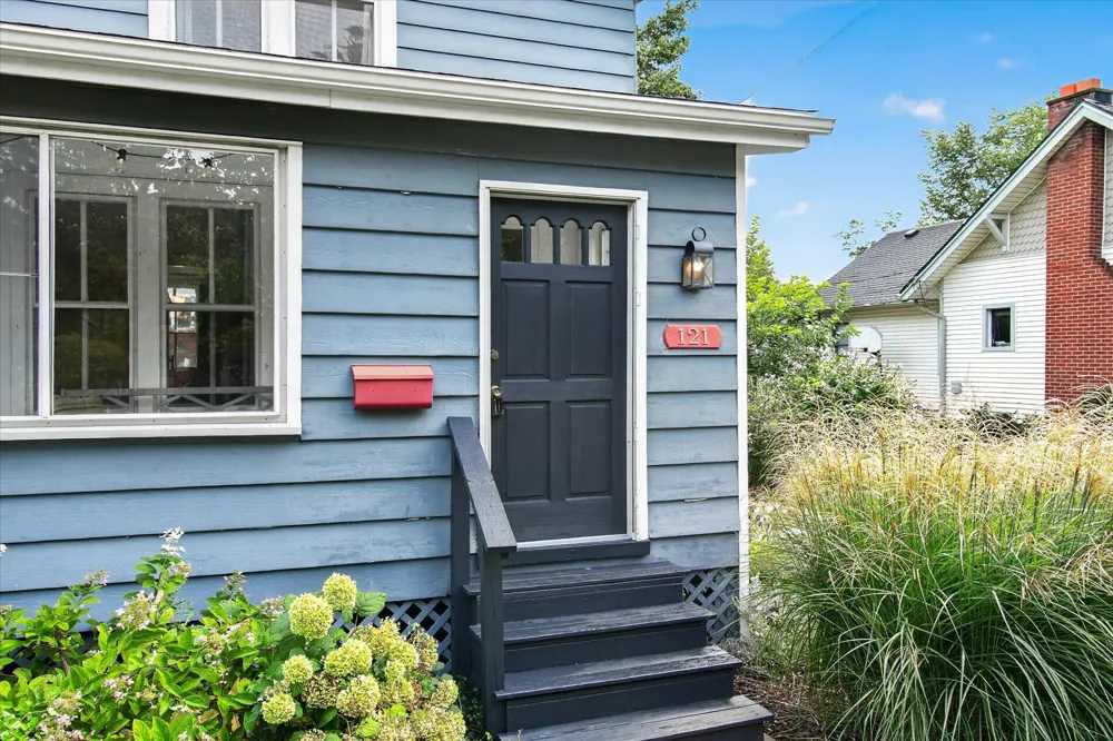 121 Kenwood Avenue Ann Arbor City, MI 48103