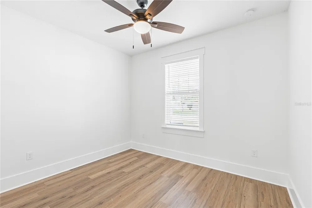 3923 W GRAY STREET Tampa, FL 33609