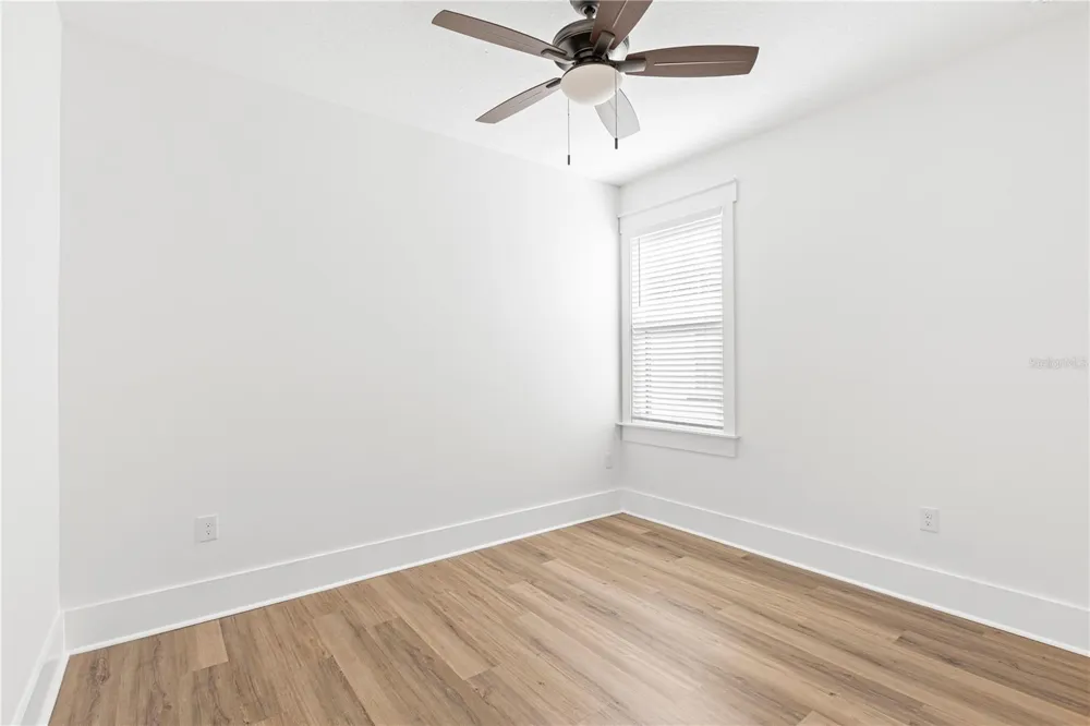 3923 W GRAY STREET Tampa, FL 33609