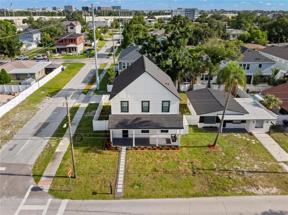 3923 W GRAY STREET Tampa, FL 33609