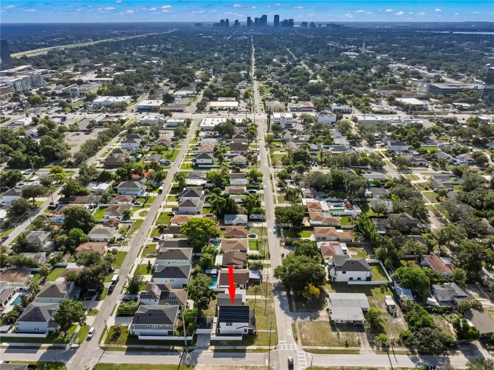 3923 W GRAY STREET Tampa, FL 33609