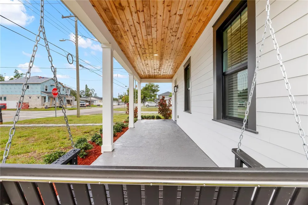 3923 W GRAY STREET Tampa, FL 33609