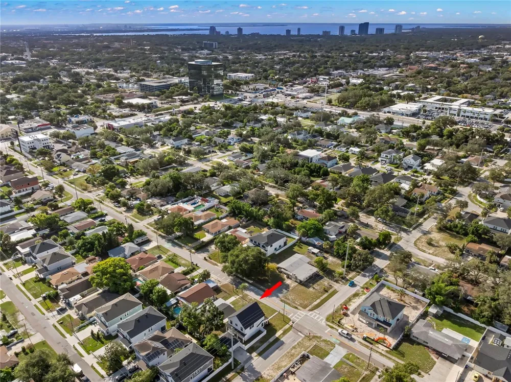 3923 W GRAY STREET Tampa, FL 33609