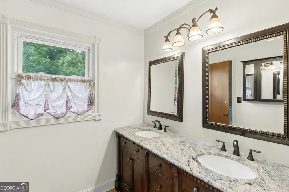 110 HEARTHSTONE DR Stockbridge, GA 30281