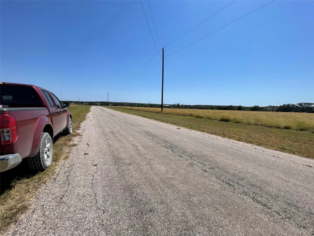 35 Cattle Trail Trail Kempner, TX 76539