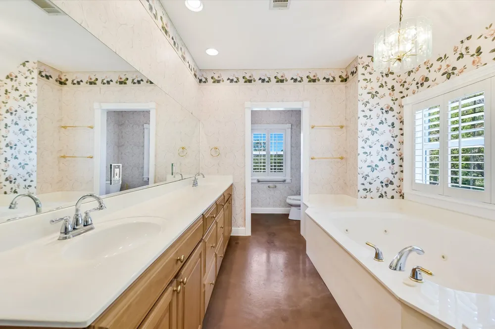 3820 River Road Wimberley, TX 78676