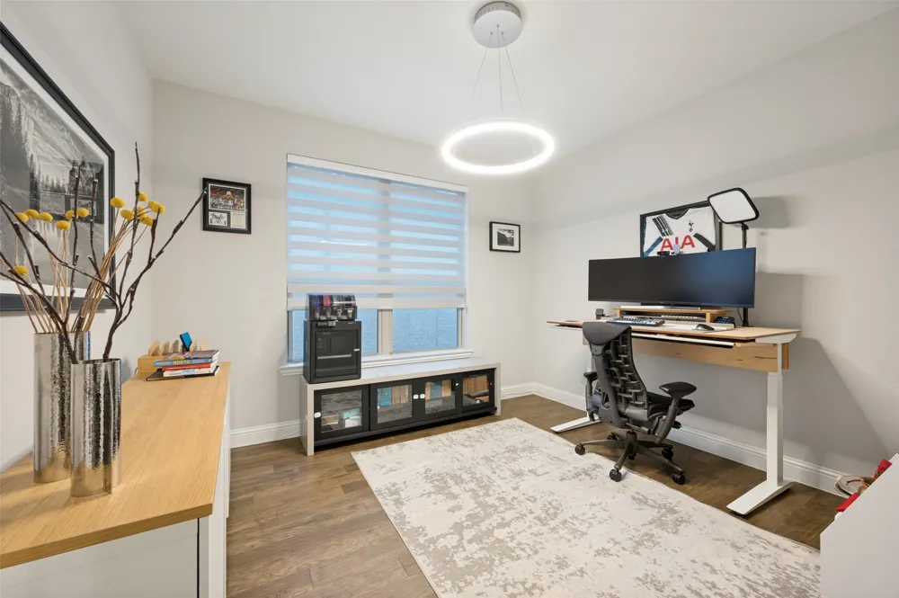 125 Erling Lane Irving, TX 75039