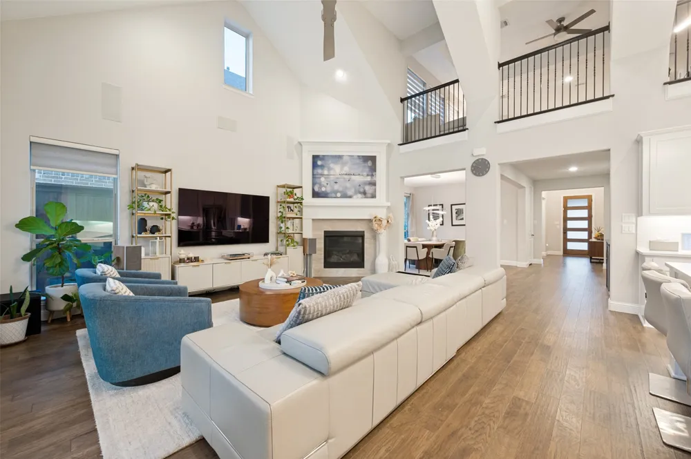 125 Erling Lane Irving, TX 75039