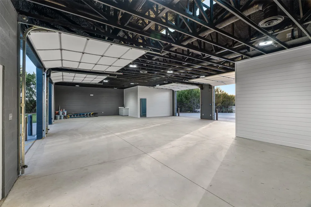 2555 Paluxy Highway Granbury, TX 76048
