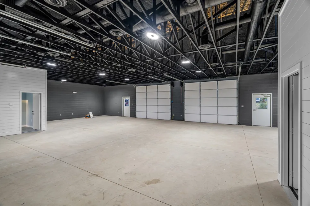 2555 Paluxy Highway Granbury, TX 76048
