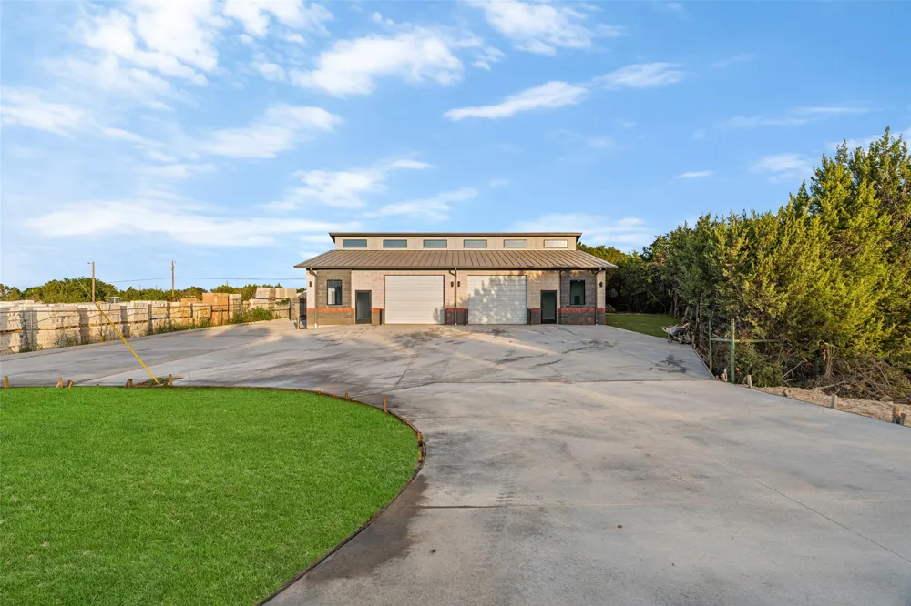 2555 Paluxy Highway Granbury, TX 76048