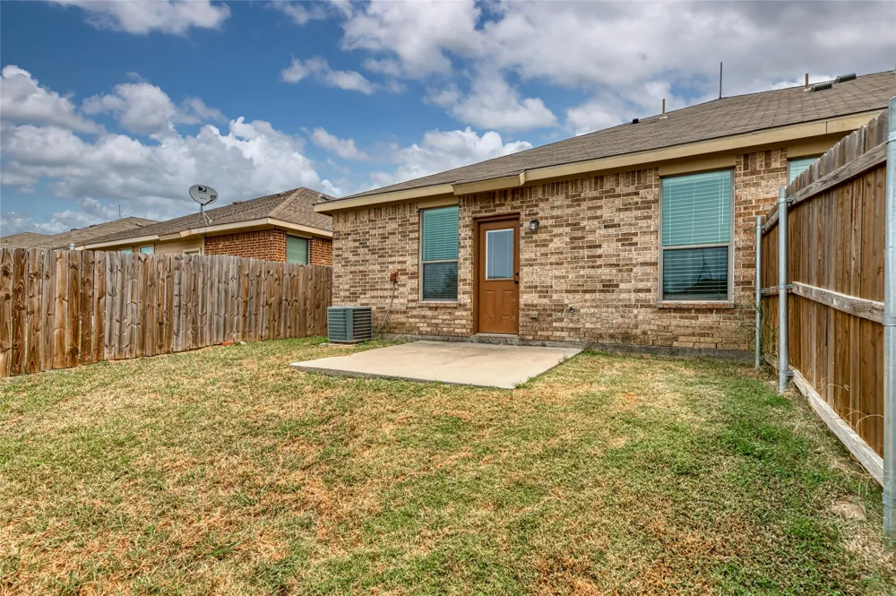 355 Armstrong Lane Lavon, TX 75166