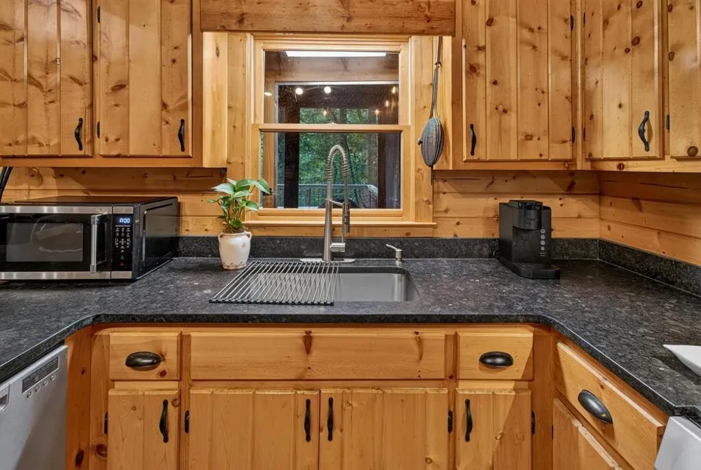 681 Skyview Drive Ellijay, GA 30536