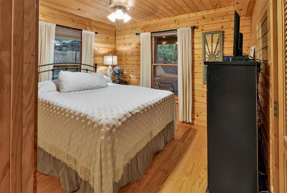 681 Skyview Drive Ellijay, GA 30536
