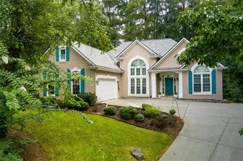 102 Legacy Court