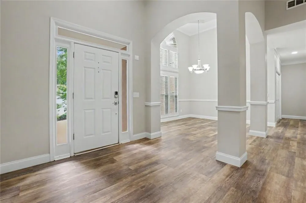 102 Legacy Court Woodstock, GA 30189