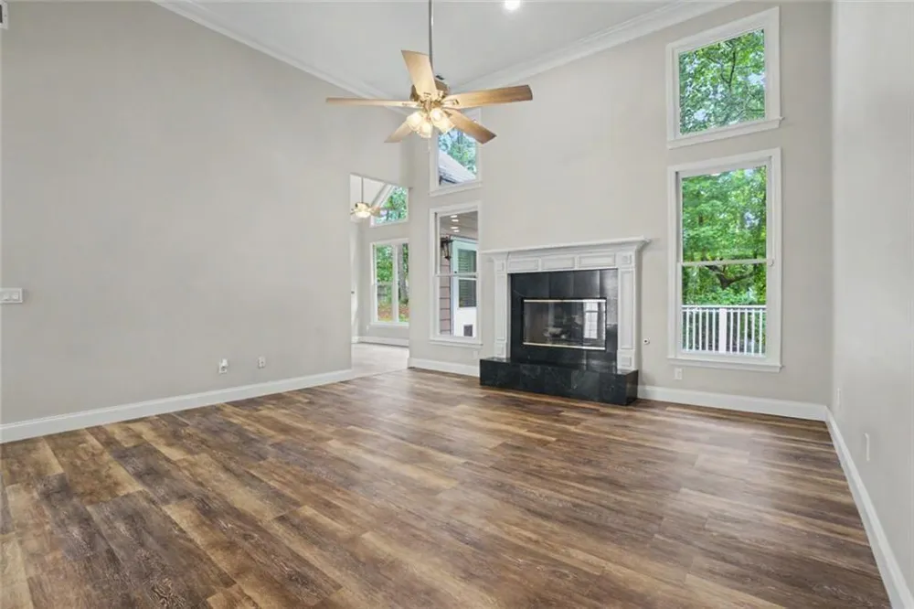 102 Legacy Court Woodstock, GA 30189