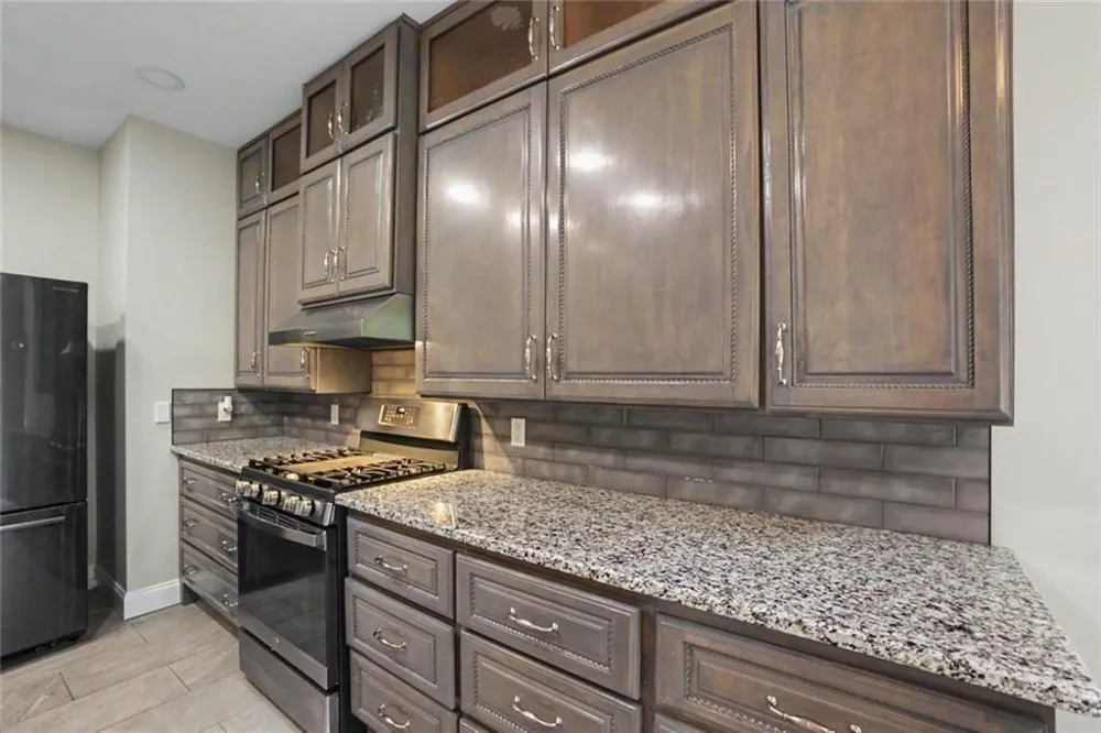 102 Legacy Court Woodstock, GA 30189