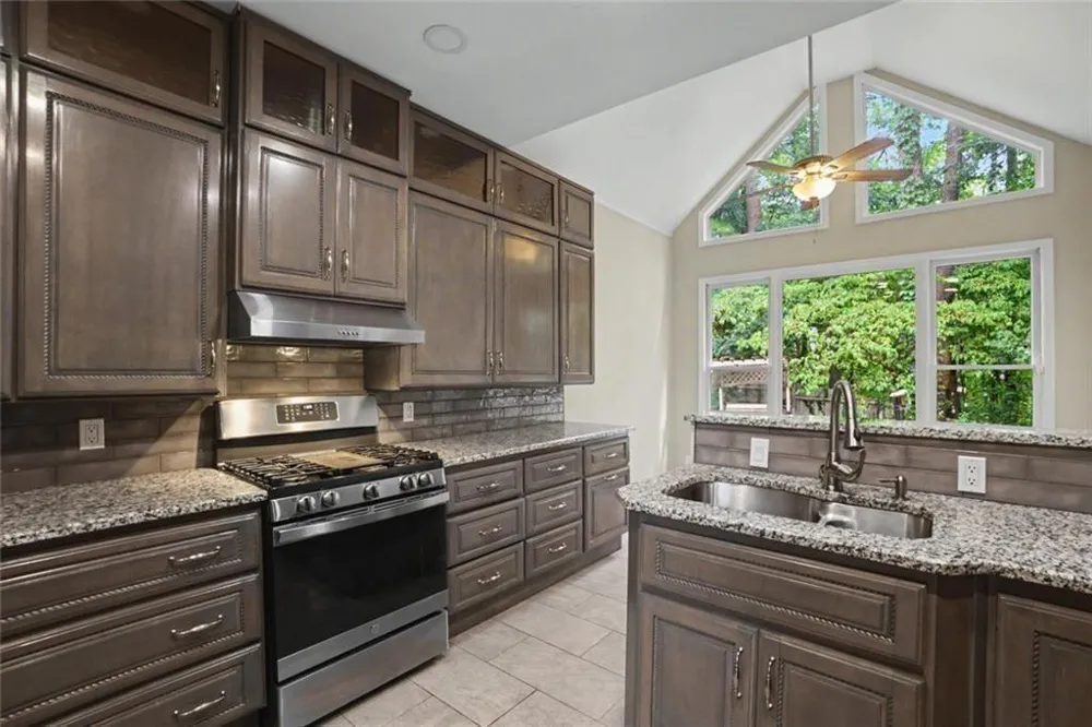 102 Legacy Court Woodstock, GA 30189