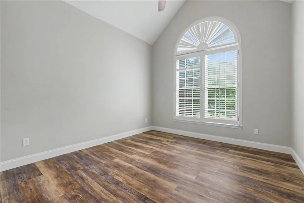 102 Legacy Court Woodstock, GA 30189