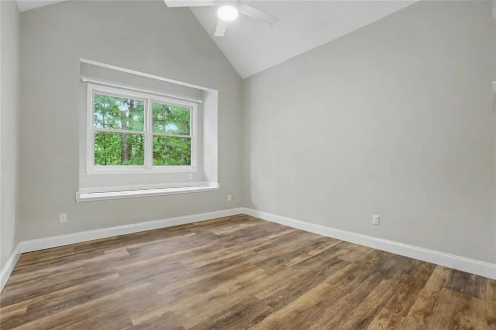 102 Legacy Court Woodstock, GA 30189