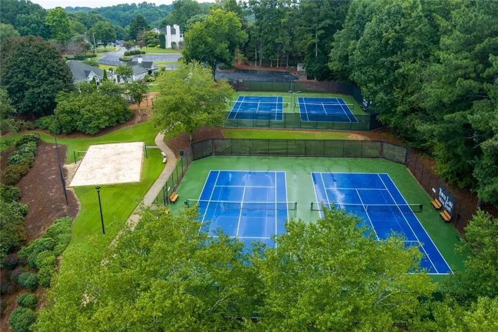 102 Legacy Court Woodstock, GA 30189