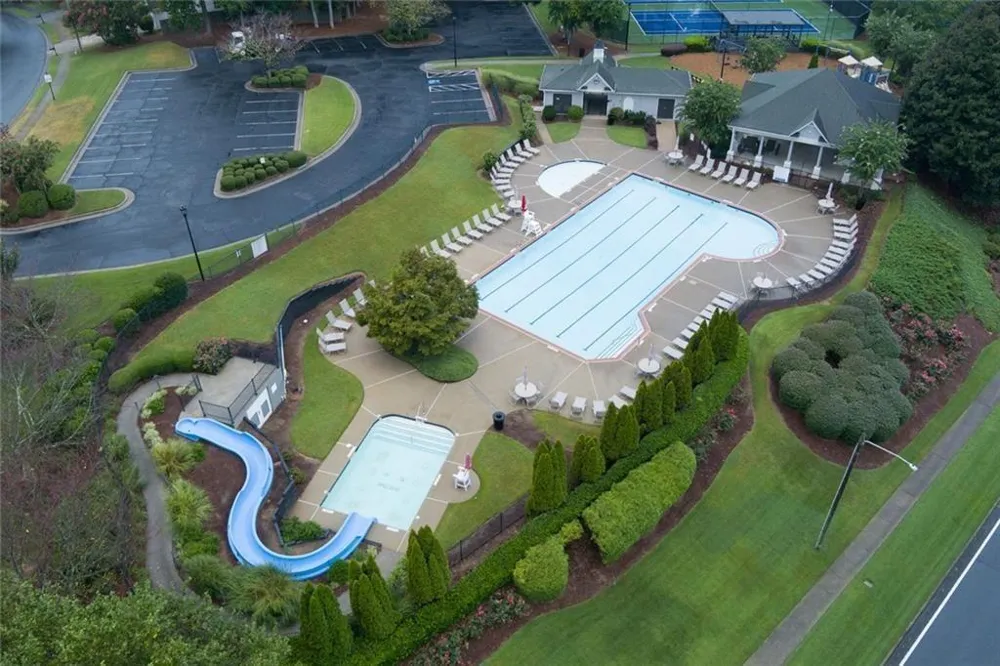102 Legacy Court Woodstock, GA 30189