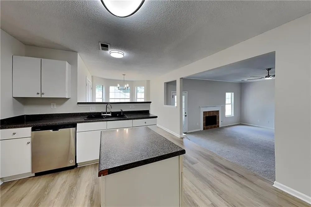 2781 Ward Lake Way Ellenwood, GA 30294