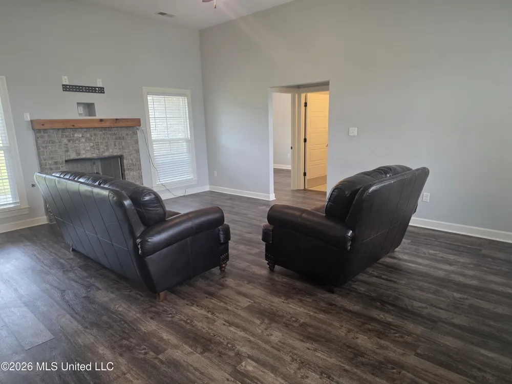 4912 Sunset Harbor Cove Horn Lake, MS 38637