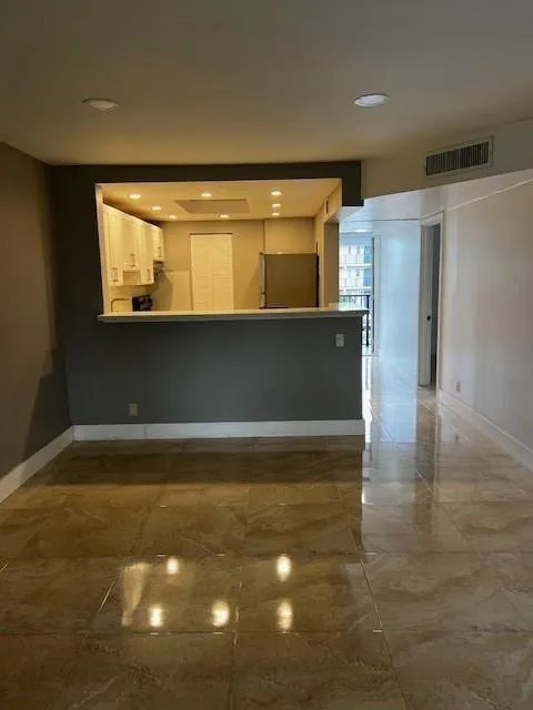 8060 COLONY CIRCLE #208 Tamarac, FL 33321