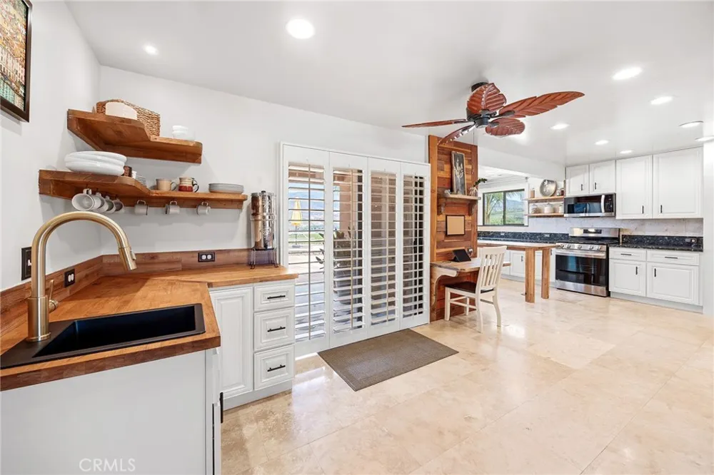 45540 Denizen Heights Hemet, CA 92544