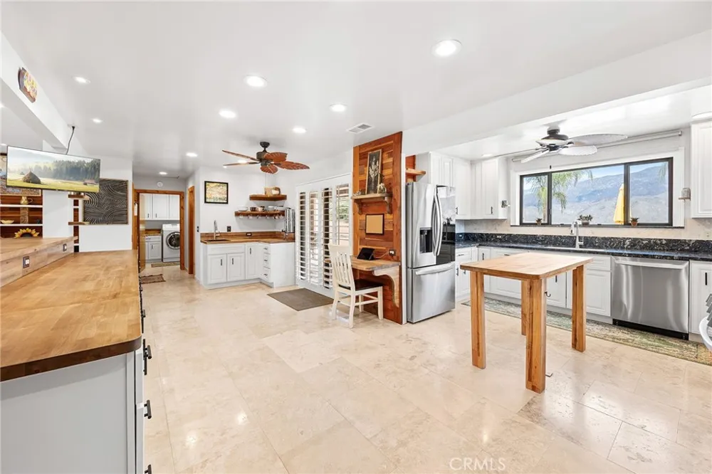 45540 Denizen Heights Hemet, CA 92544