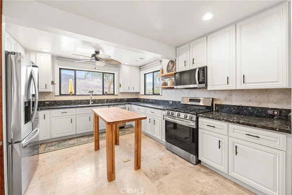 45540 Denizen Heights Hemet, CA 92544