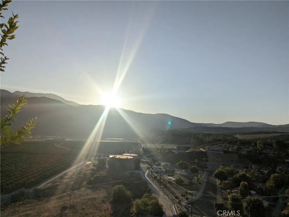 45540 Denizen Heights Hemet, CA 92544