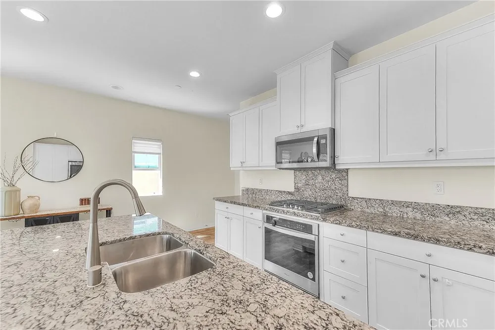 7205 Crescendo Lane Fontana, CA 92336