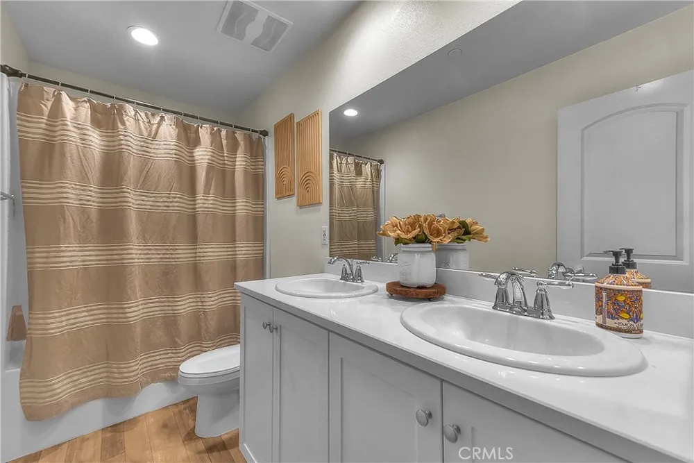 7205 Crescendo Lane Fontana, CA 92336