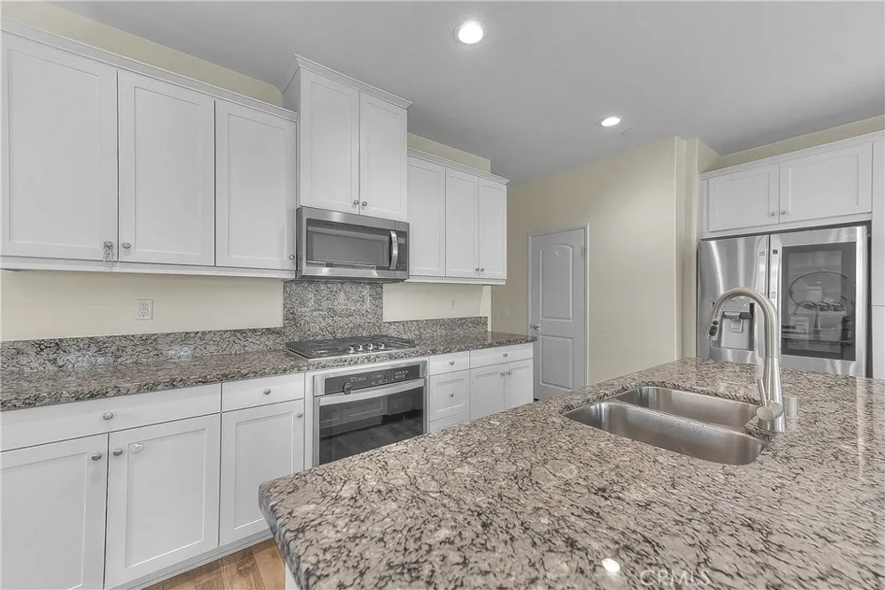 7205 Crescendo Lane Fontana, CA 92336