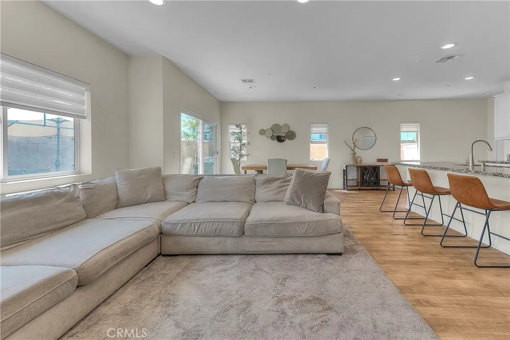 7205 Crescendo Lane Fontana, CA 92336