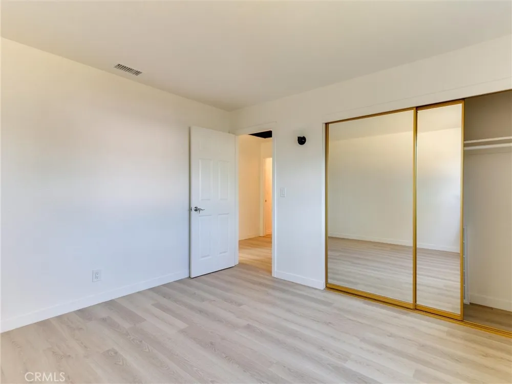21443 Verne Avenue Lakewood, CA 90715