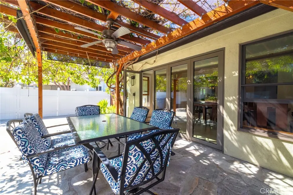 5220 E Los Flores Street Long Beach, CA 90815