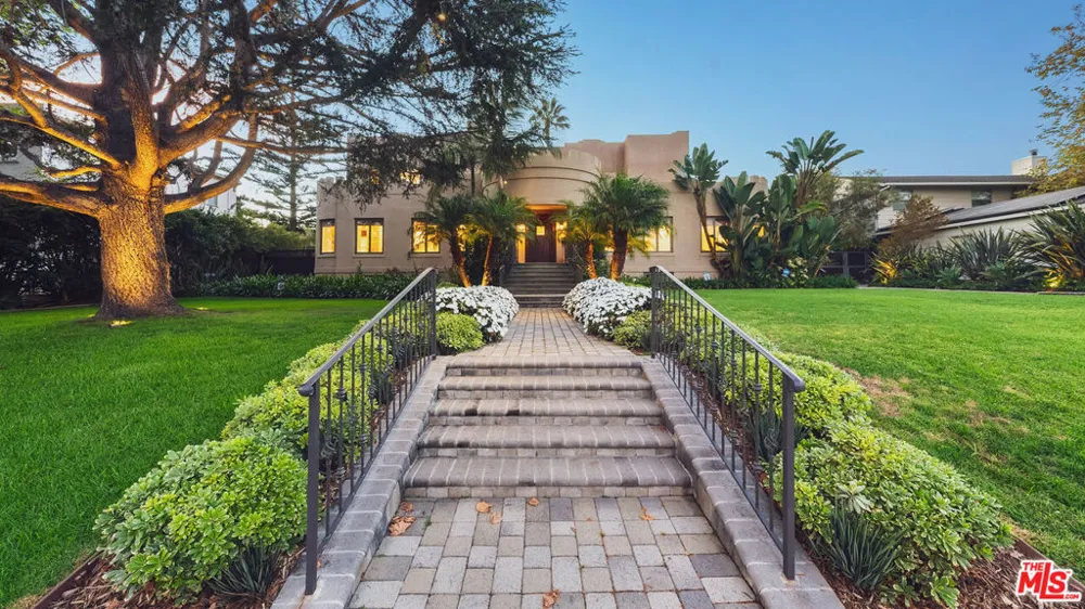 233 Marguerita Avenue Santa Monica, CA 90402