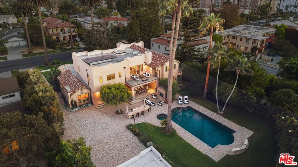 233 Marguerita Avenue Santa Monica, CA 90402