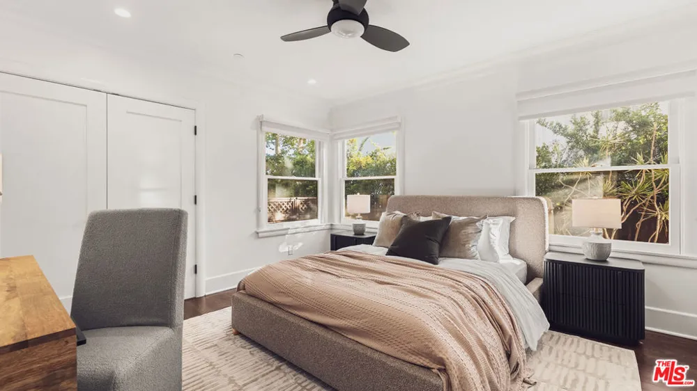 233 Marguerita Avenue Santa Monica, CA 90402