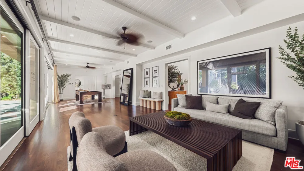 233 Marguerita Avenue Santa Monica, CA 90402
