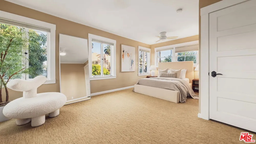 233 Marguerita Avenue Santa Monica, CA 90402