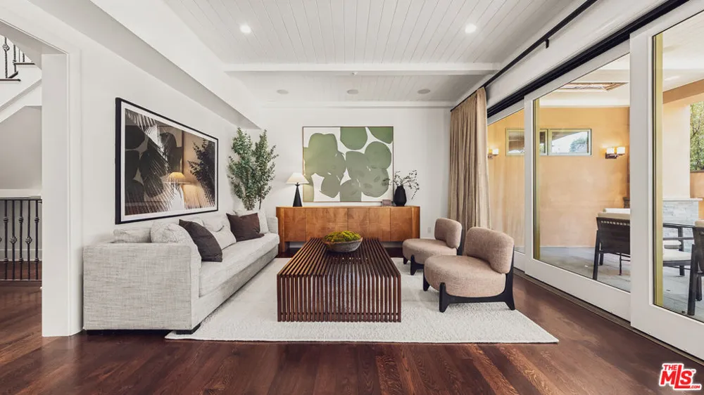 233 Marguerita Avenue Santa Monica, CA 90402