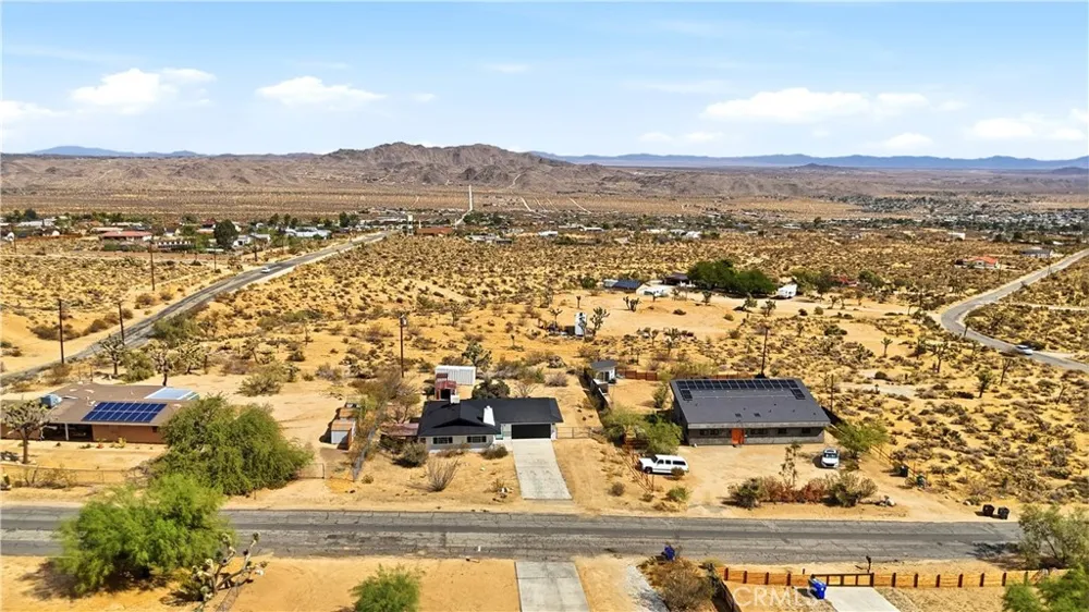 60940 Navajo Joshua Tree, CA 92252
