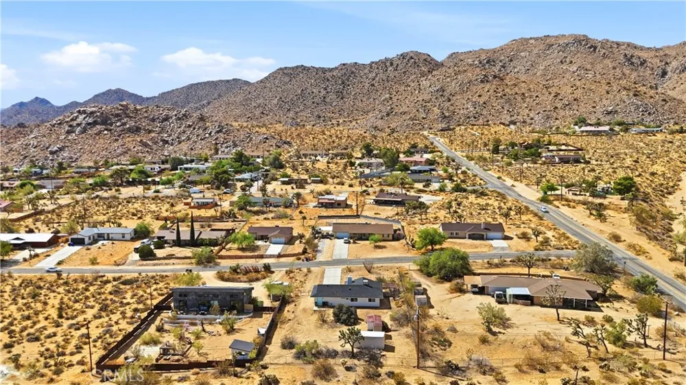 60940 Navajo Joshua Tree, CA 92252
